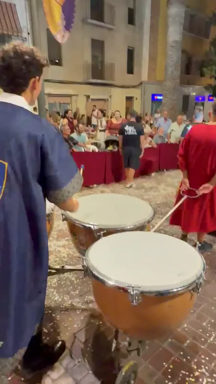 La Clandestina participando en una entrada mora